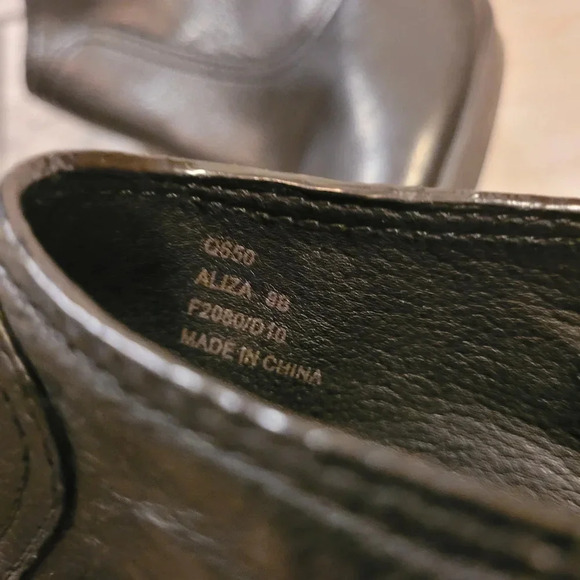 COACH Aliza black waxy leather ankle high heel pull-on classic booties Women's 8 - Picture 8 of 14